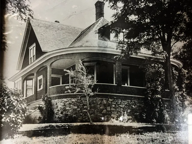 $310,000 | 403 South 6th Street, Dayton, WA 99328