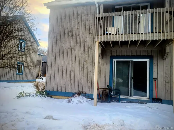 $130,000 | 82 Sterling Street, Unit 82, Beacon, NY 12508