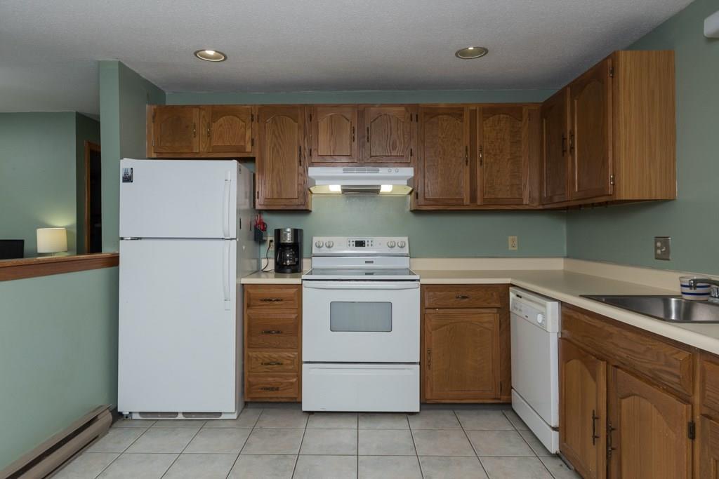 34 Ocean Park Road, Unit 39 Saco, ME 04072 - Photo 4 of 23 Photo