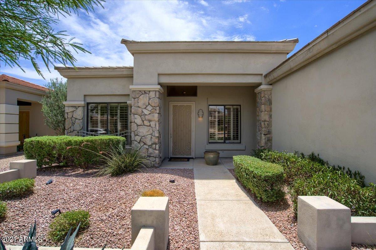 5223 East Hashknife Road Phoenix, AZ 85054 - Photo 2 of 26 02-Front Courtyard