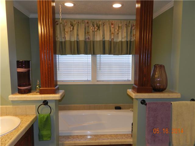 2407 Sylvia Road Dickson, TN 37055 - Photo 8 of 19 Your own Oasis. What a place to soak and relax.