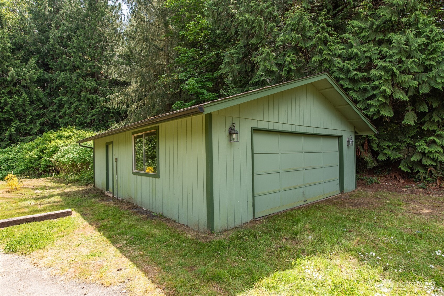210 Gardiner Beach Road Sequim, WA 98382 - Photo 4 of 37