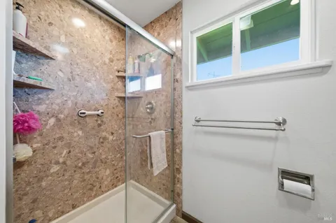 $1,395,000 | 5408 Hessel Avenue, Sebastopol, CA 95472