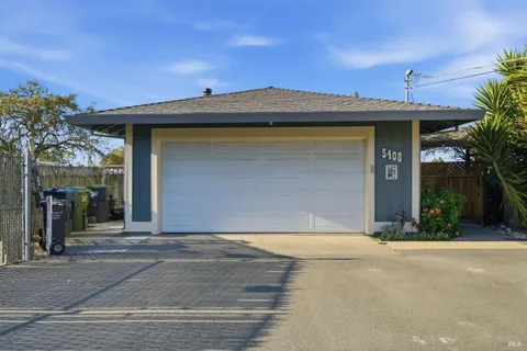 $1,395,000 | 5408 Hessel Avenue, Sebastopol, CA 95472