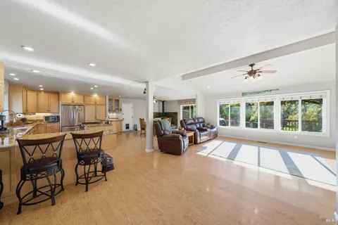 $1,395,000 | 5408 Hessel Avenue, Sebastopol, CA 95472