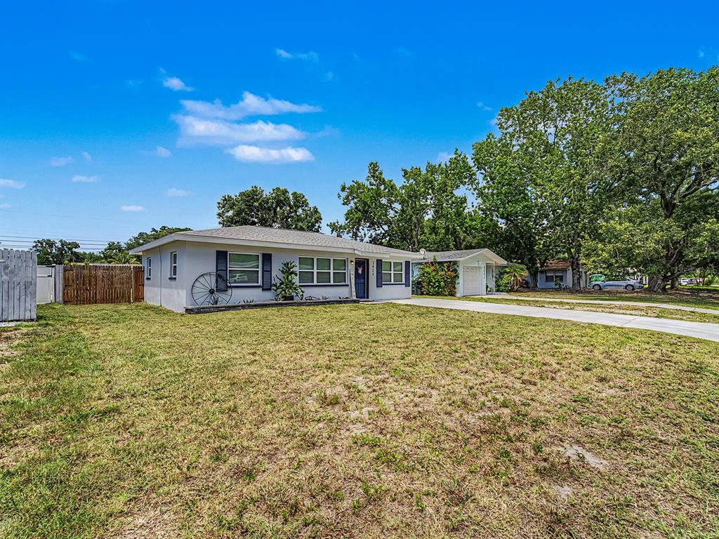 3029 Pine Tree Avenue Largo, FL 33771 - Photo 32 of 47