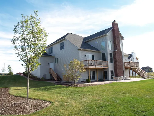 $875,000 | 2019 Middleton Avenue, Lisle, IL 60532