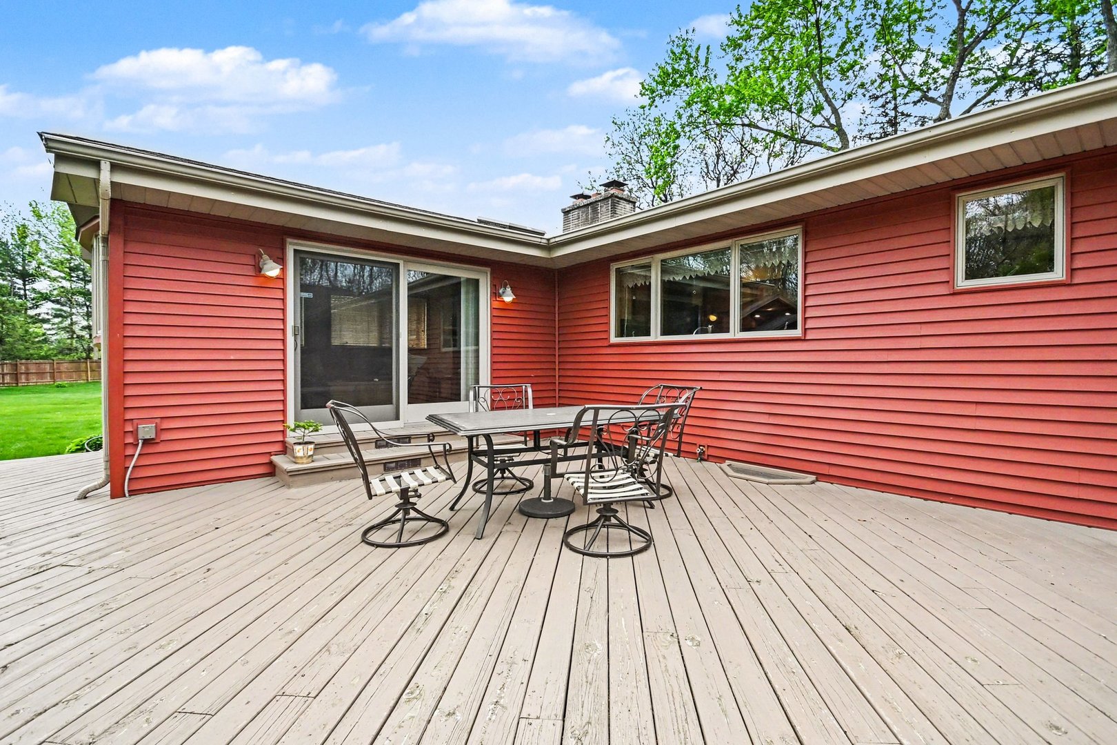 14340 West Bruce Road Homer Glen, IL 60491 - Photo 27 of 38 a balcony view with a seating space