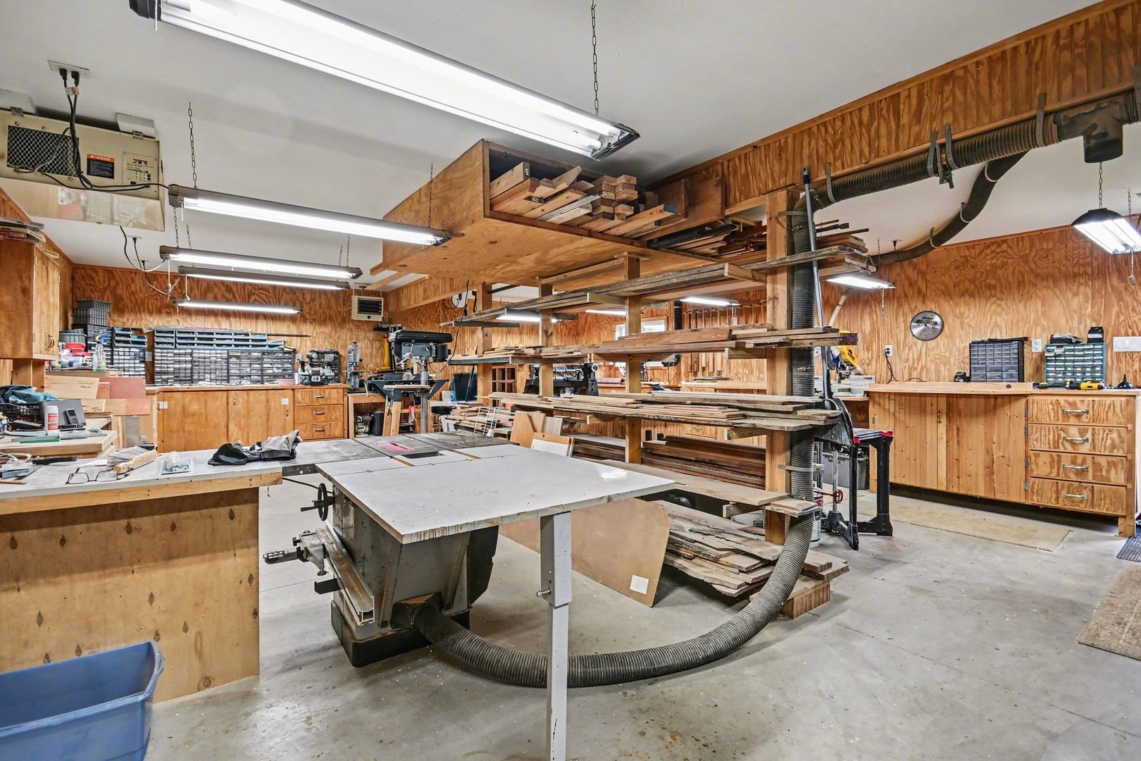 14340 West Bruce Road Homer Glen, IL 60491 - Photo 33 of 38 a view of a storage & utility room