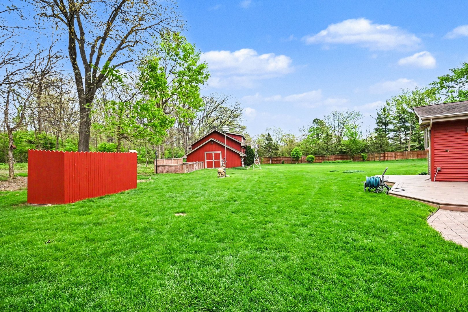14340 West Bruce Road Homer Glen, IL 60491 - Photo 35 of 38 a view of garden with swimming pool and green space