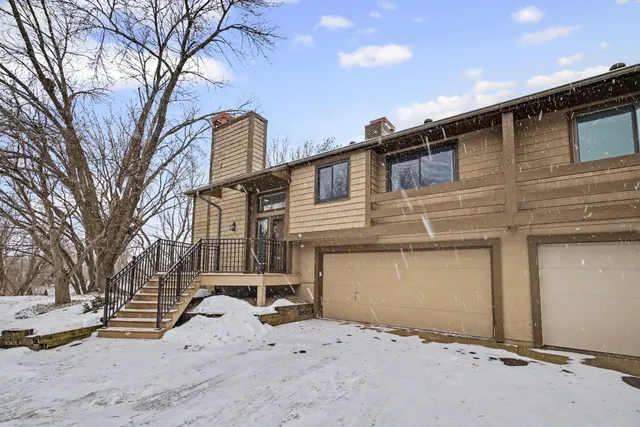 $309,900 | 11557 Carriage Court, Eden Prairie, MN 55344