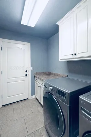 $360,000 | 101 Floyd Avenue, Dumas, TX 79029