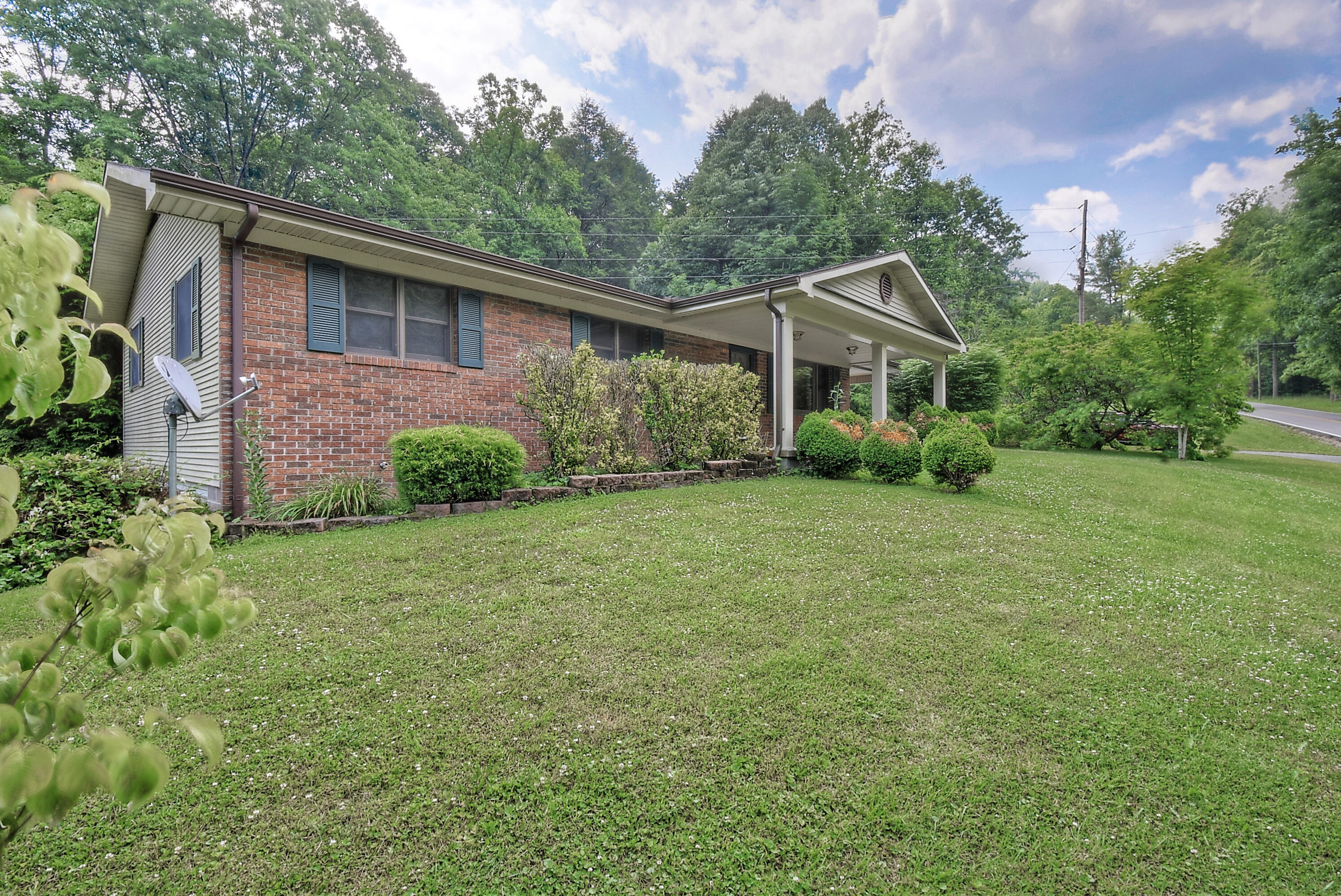 701 Coffee Ridge Road Erwin, TN 37650 - Photo 2 of 41 DSC_0013_4_5_6_7_8_1