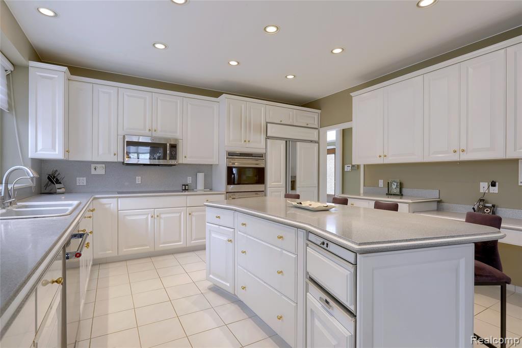 1721 Archers Pointe Rochester Hills, MI 48306 - Photo 21 of 59