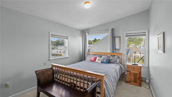 $5,000 | 492 Thames Street, Unit 4, Newport, RI 02840