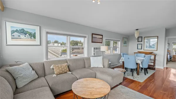 $5,000 | 492 Thames Street, Unit 4, Newport, RI 02840