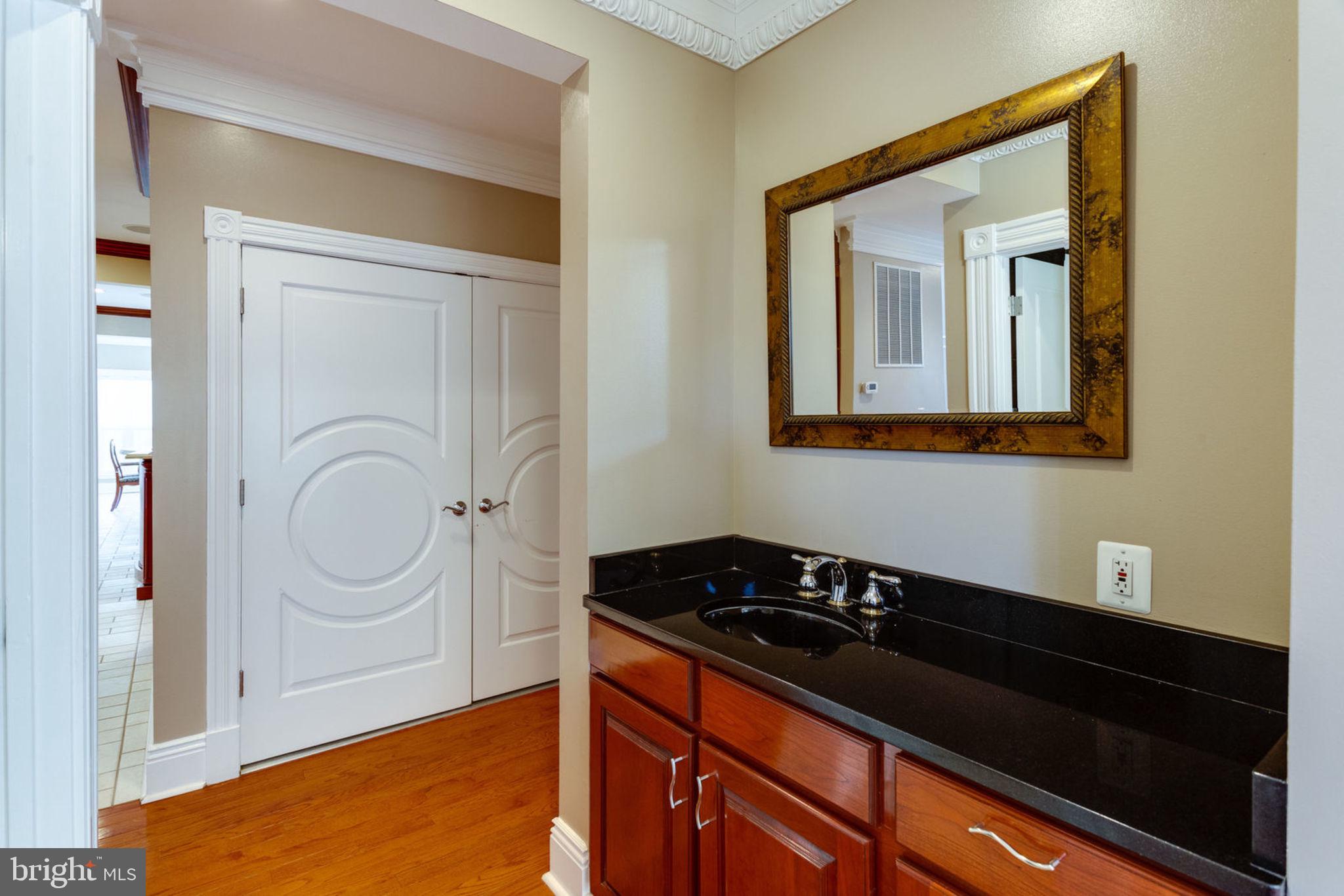 12821 Travilah Road Potomac, MD 20854 - Photo 14 of 59 Gallery Image 14