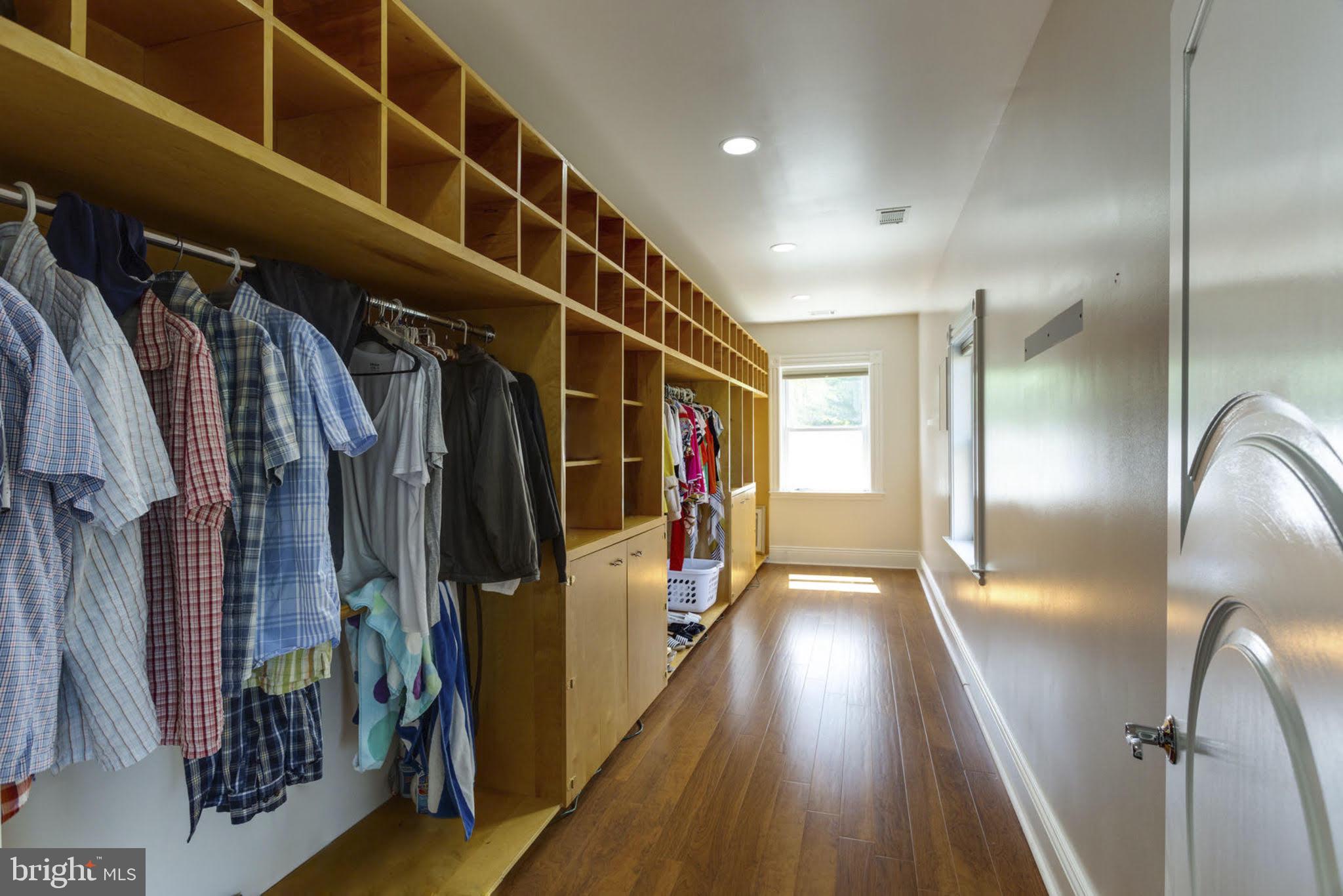 12821 Travilah Road Potomac, MD 20854 - Photo 18 of 59 Master Closet