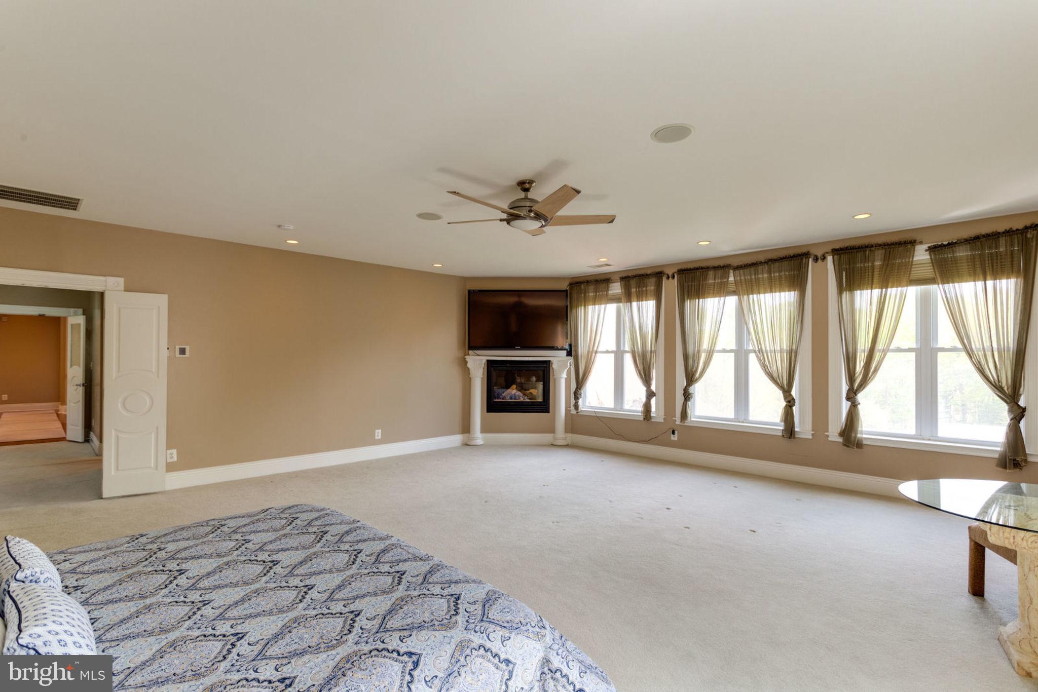12821 Travilah Road Potomac, MD 20854 - Photo 19 of 59 Gallery Image 19
