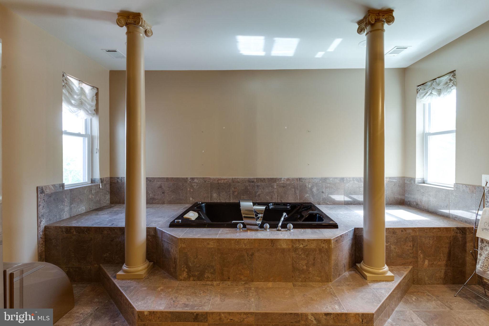 12821 Travilah Road Potomac, MD 20854 - Photo 23 of 59 Gallery Image 23