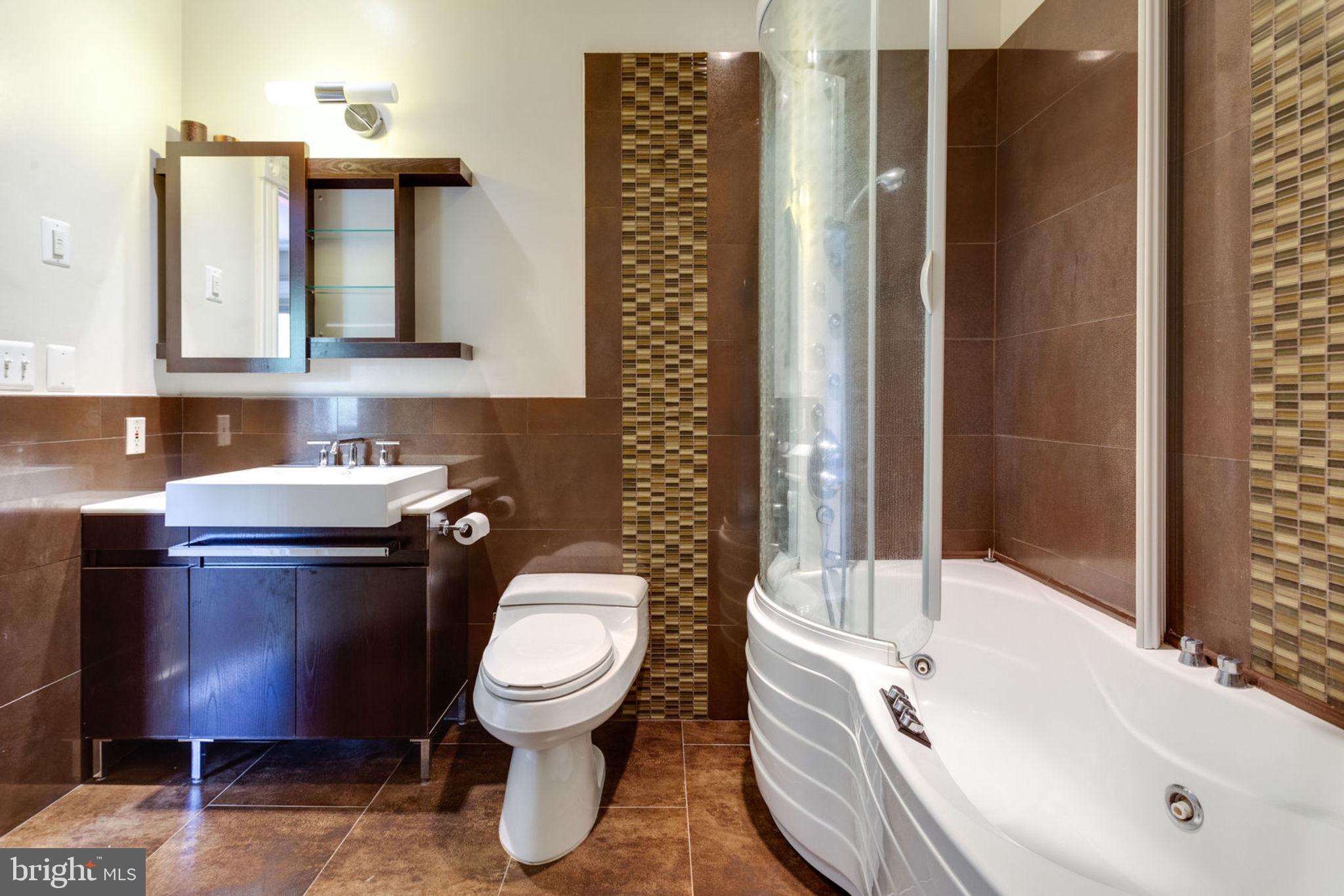 12821 Travilah Road Potomac, MD 20854 - Photo 28 of 59 Gallery Image 28