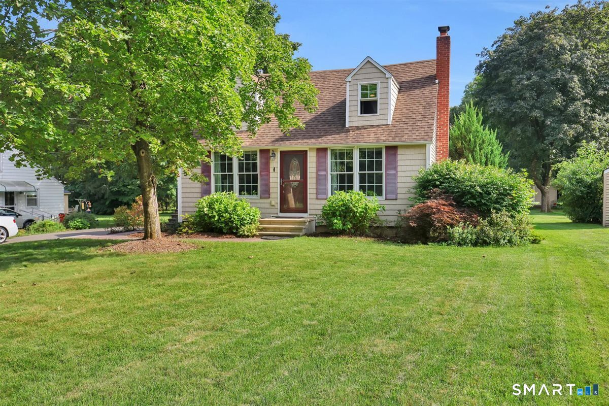 5 Chimney Hill Road Wallingford, CT 06492 - Photo 3 of 34 Gallery Image 3