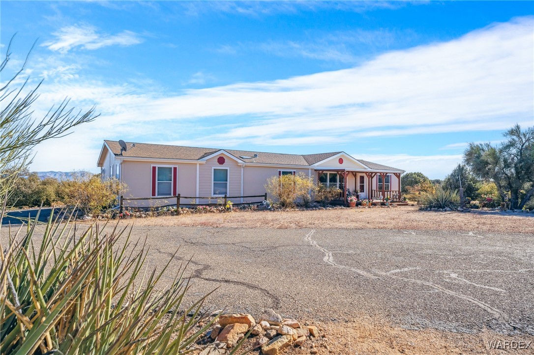 2000 South Cedar Road Kingman, AZ 86401 - Photo 1 of 71 Front of Structure