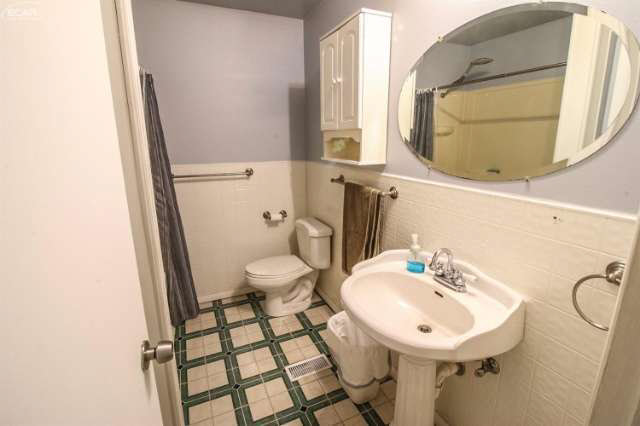 9016 Hatt Road Linden, MI 48451 - Photo 14 of 20 21186562-13.JPG