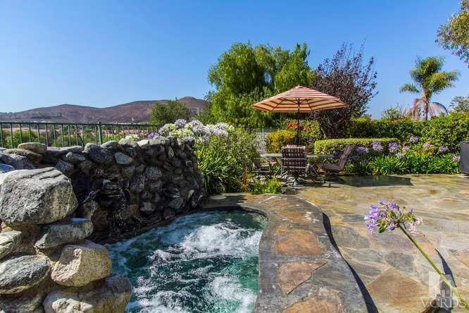 529 Fairfield Road Simi Valley, CA 93065 - Photo 21 of 21 a view of a chairs and table in backyard