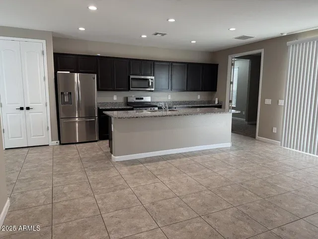 $1,799 | 38163 West Santa Monica Avenue, Maricopa, AZ 85138