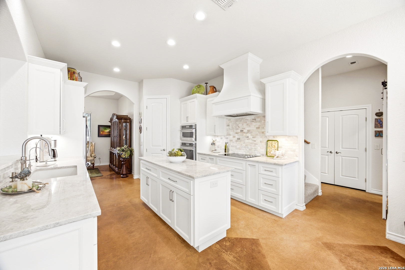 541 Saxet Trail Spring Branch, TX 78070 - Photo 2 of 59