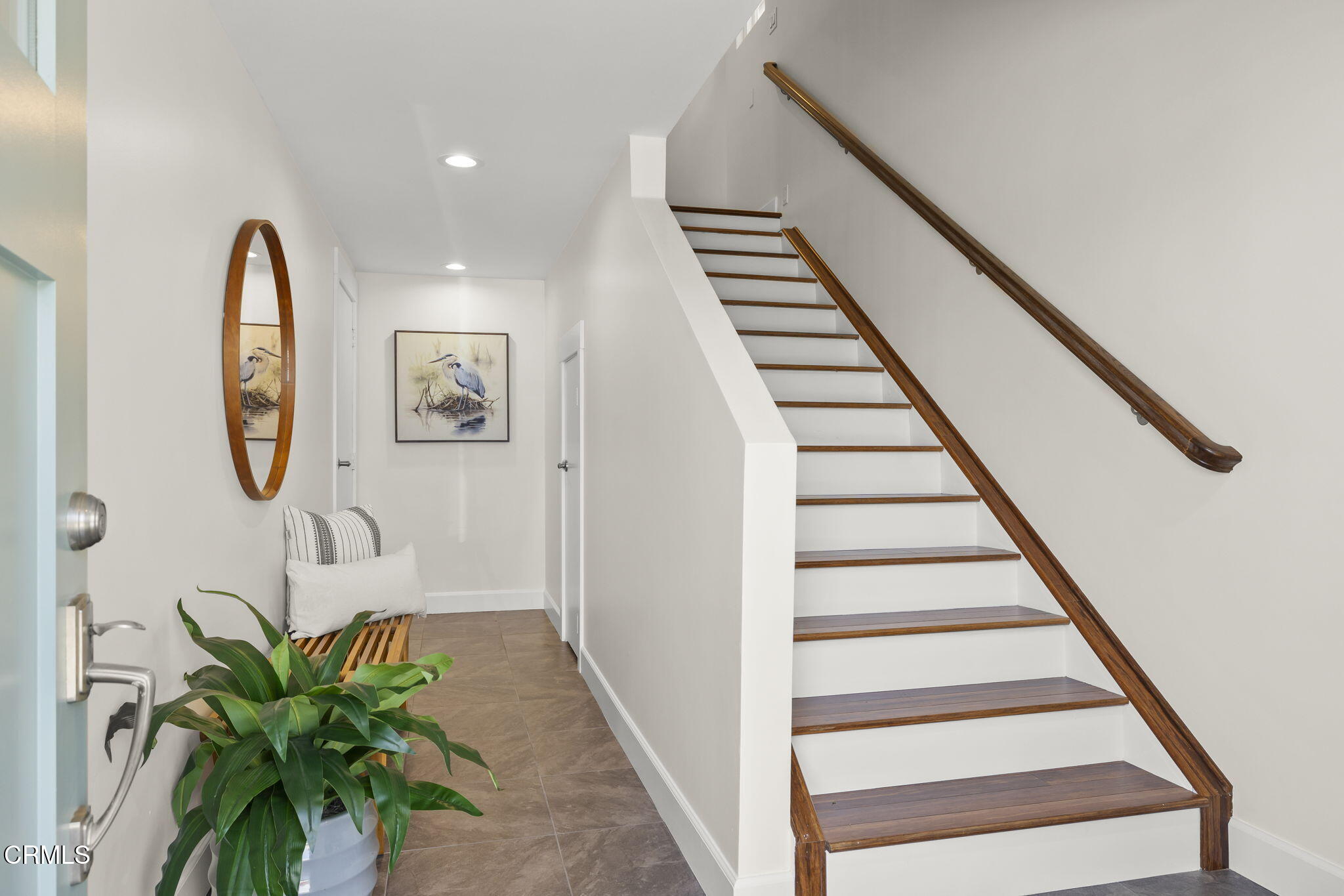 156 Highland Drive Oxnard, CA 93035 - Photo 13 of 67 Stairs to level 2