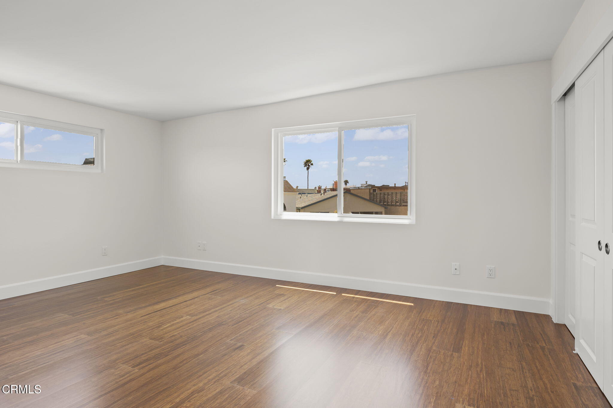 156 Highland Drive Oxnard, CA 93035 - Photo 32 of 67 Bedroom 3 - Primary - Level 3