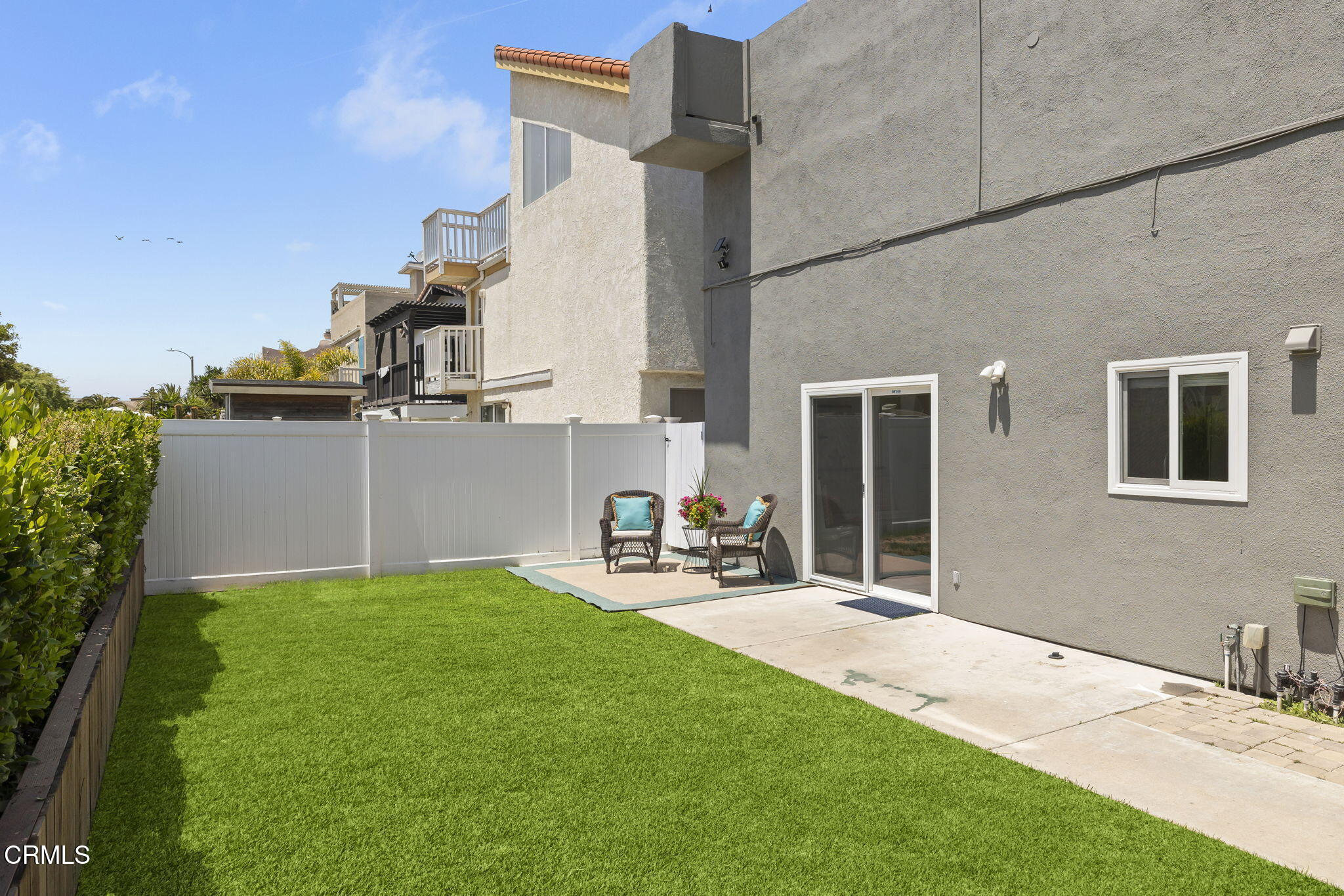 156 Highland Drive Oxnard, CA 93035 - Photo 57 of 67 Yard with lawn and patio