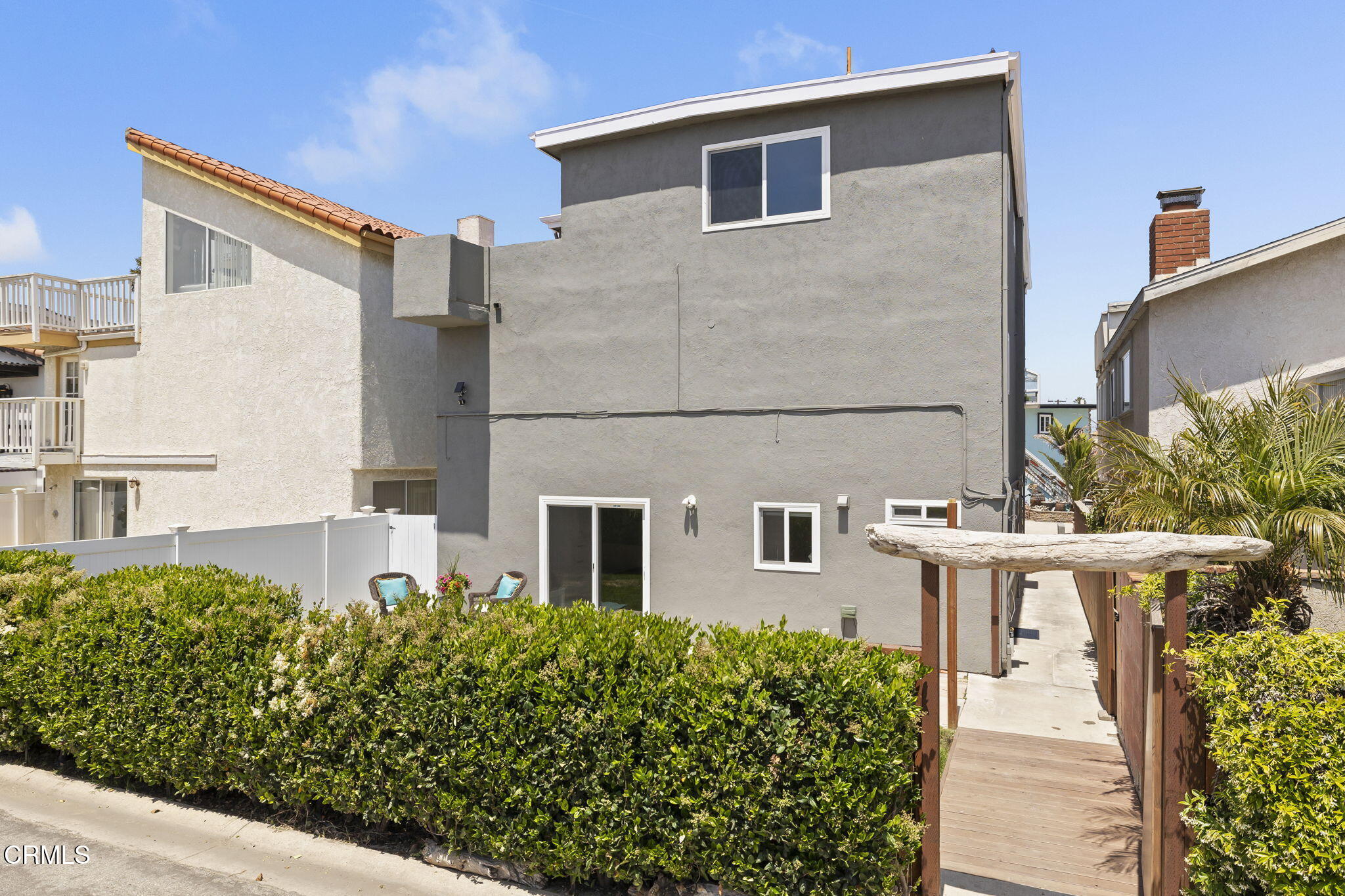 156 Highland Drive Oxnard, CA 93035 - Photo 58 of 67 Gate access from Malibu Avenue