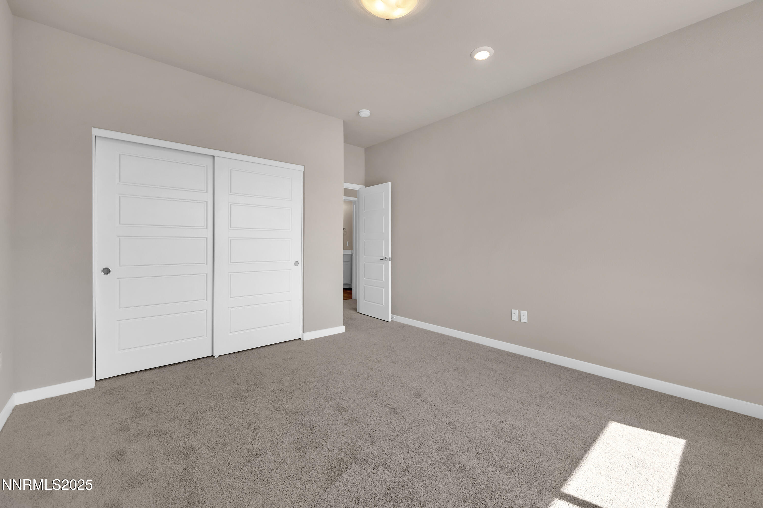 1460 Copper Point Circle Reno, NV 89519 - Photo 22 of 39 Copperpoint1460-025