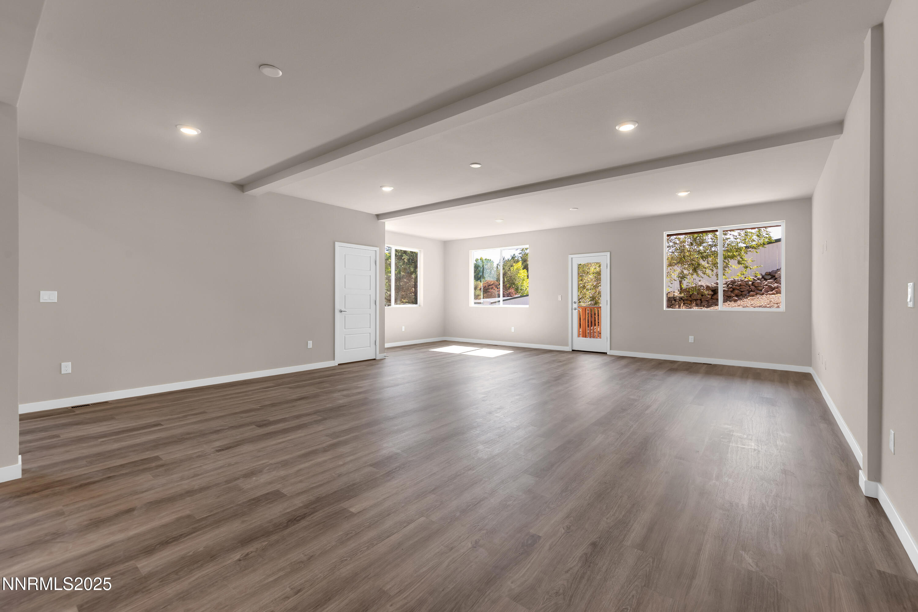 1460 Copper Point Circle Reno, NV 89519 - Photo 8 of 39 Copperpoint1460-006