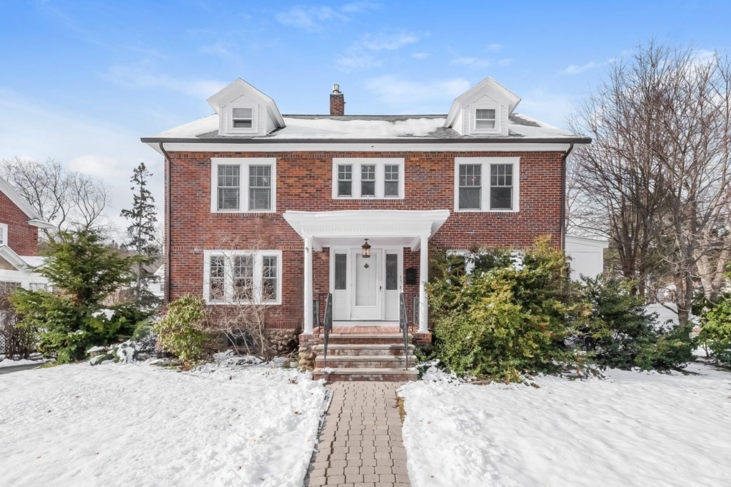 37 Creswell Road Worcester, MA 01602 - Photo 1 of 42 Gallery Image 1
