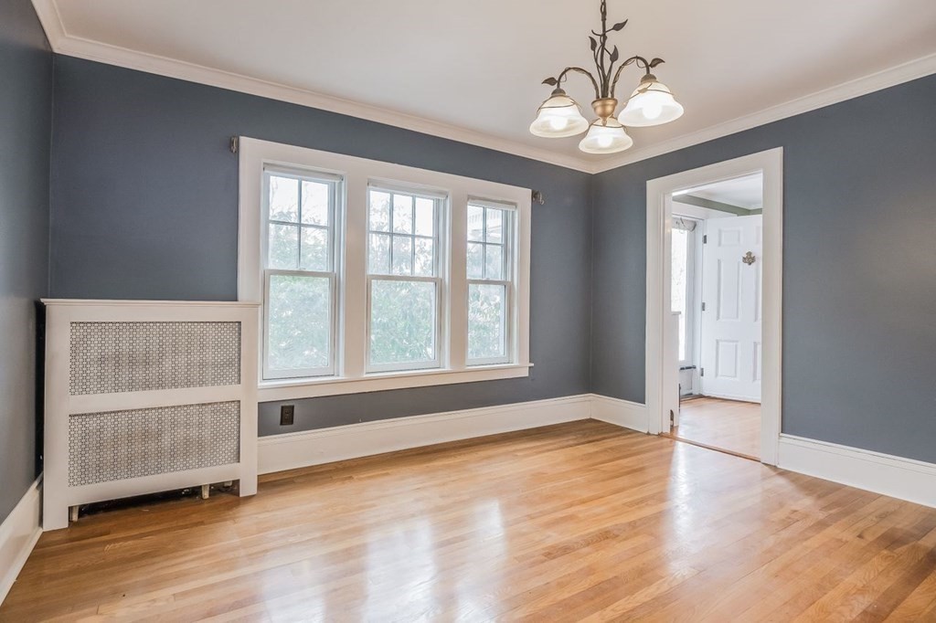 37 Creswell Road Worcester, MA 01602 - Photo 13 of 42 Gallery Image 13