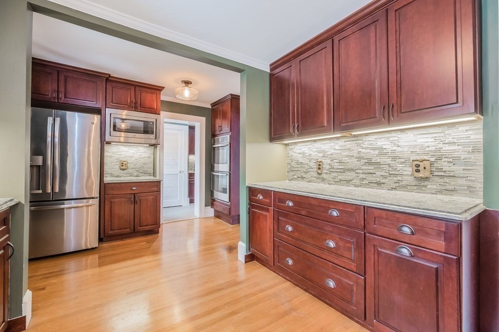 37 Creswell Road Worcester, MA 01602 - Photo 15 of 42 Gallery Image 15