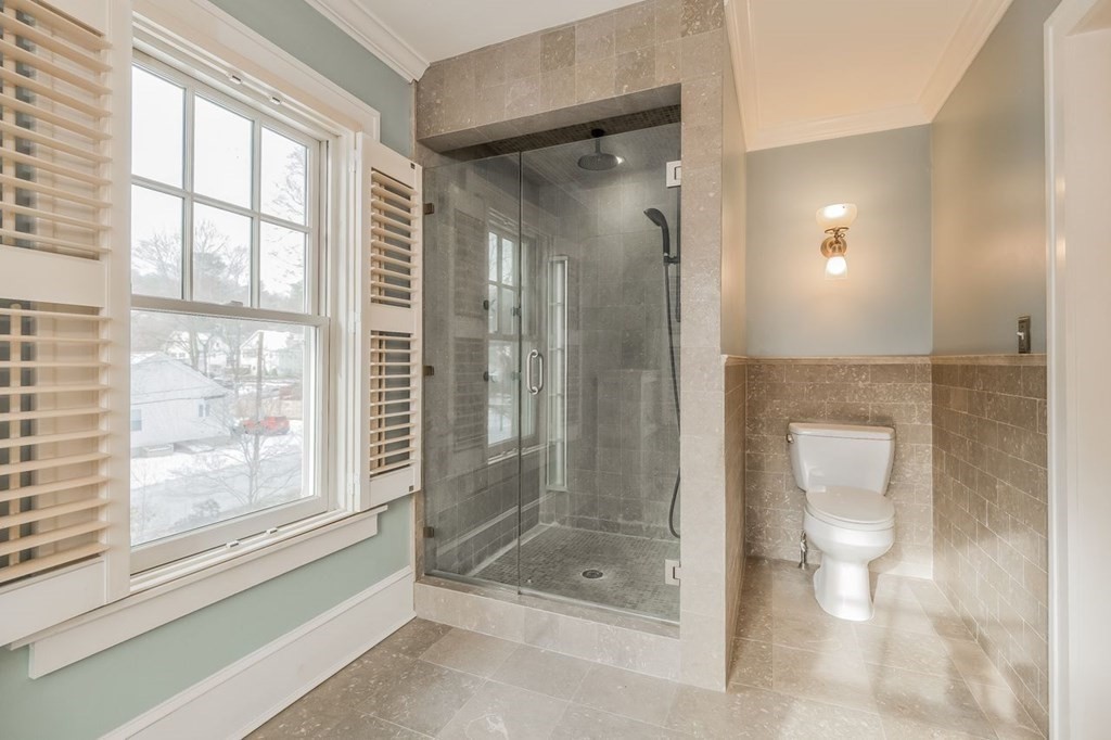 37 Creswell Road Worcester, MA 01602 - Photo 25 of 42 Gallery Image 25