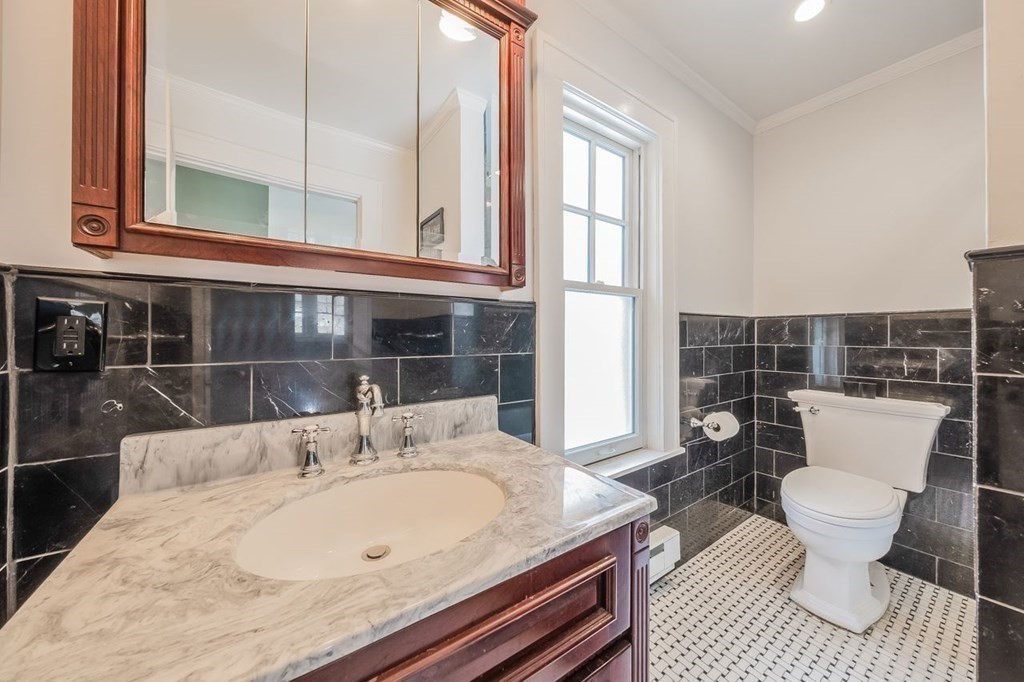 37 Creswell Road Worcester, MA 01602 - Photo 29 of 42 Gallery Image 29