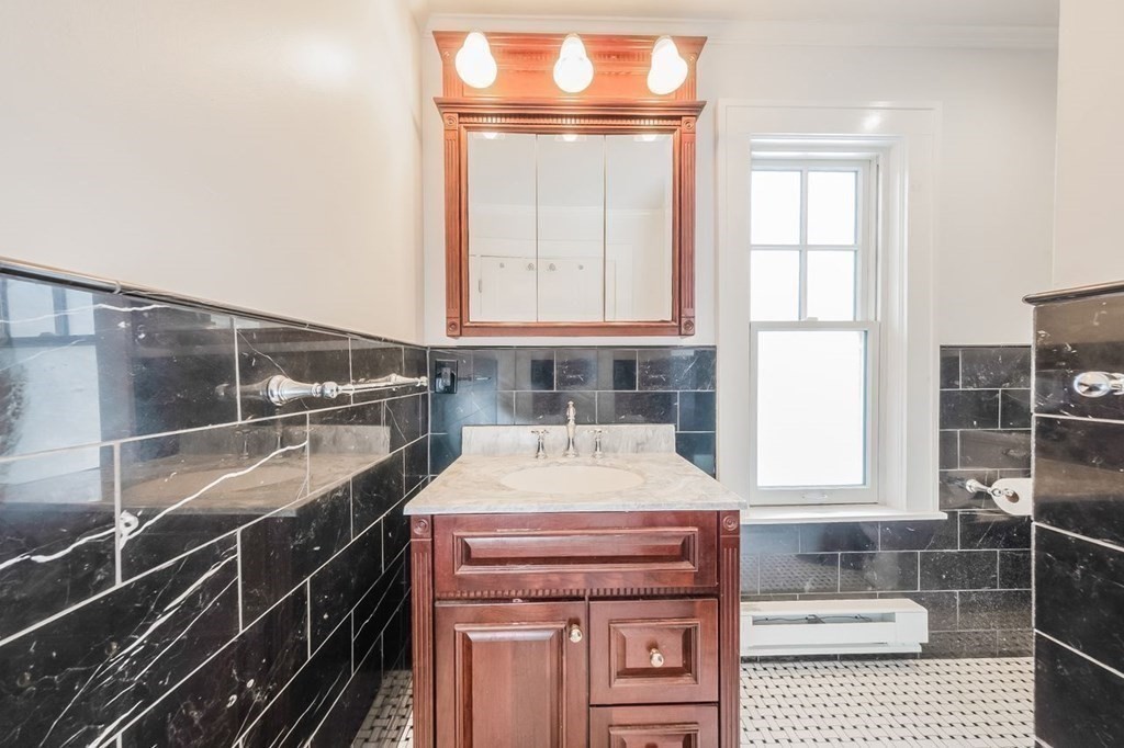 37 Creswell Road Worcester, MA 01602 - Photo 30 of 42 Gallery Image 30
