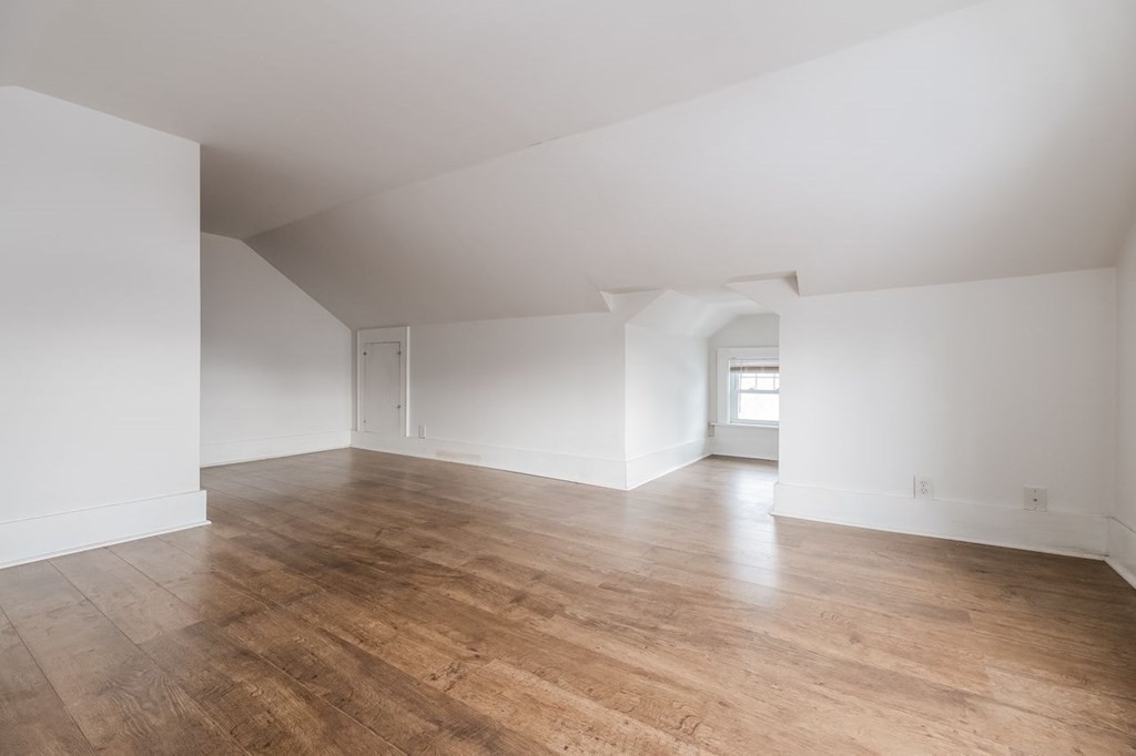 37 Creswell Road Worcester, MA 01602 - Photo 31 of 42 Gallery Image 31