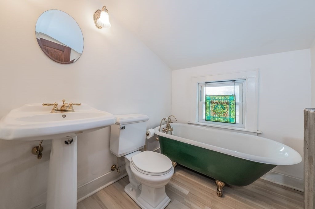 37 Creswell Road Worcester, MA 01602 - Photo 33 of 42 Gallery Image 33