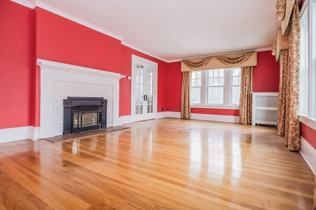 37 Creswell Road Worcester, MA 01602 - Photo 7 of 42 Gallery Image 7