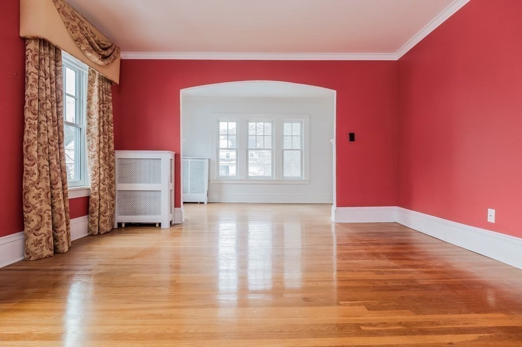 37 Creswell Road Worcester, MA 01602 - Photo 8 of 42 Gallery Image 8