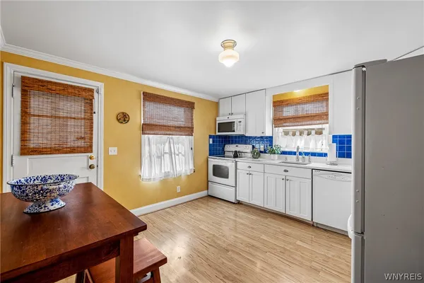 $324,900 | 260 North Street, East Aurora, NY 14052