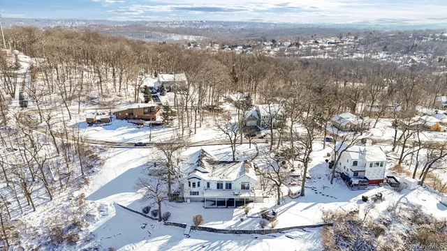 $879,000 | 3483 Fenimore Avenue, Mohegan Lake, NY 10547