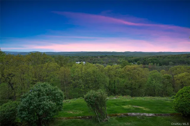 $879,000 | 3483 Fenimore Avenue, Mohegan Lake, NY 10547